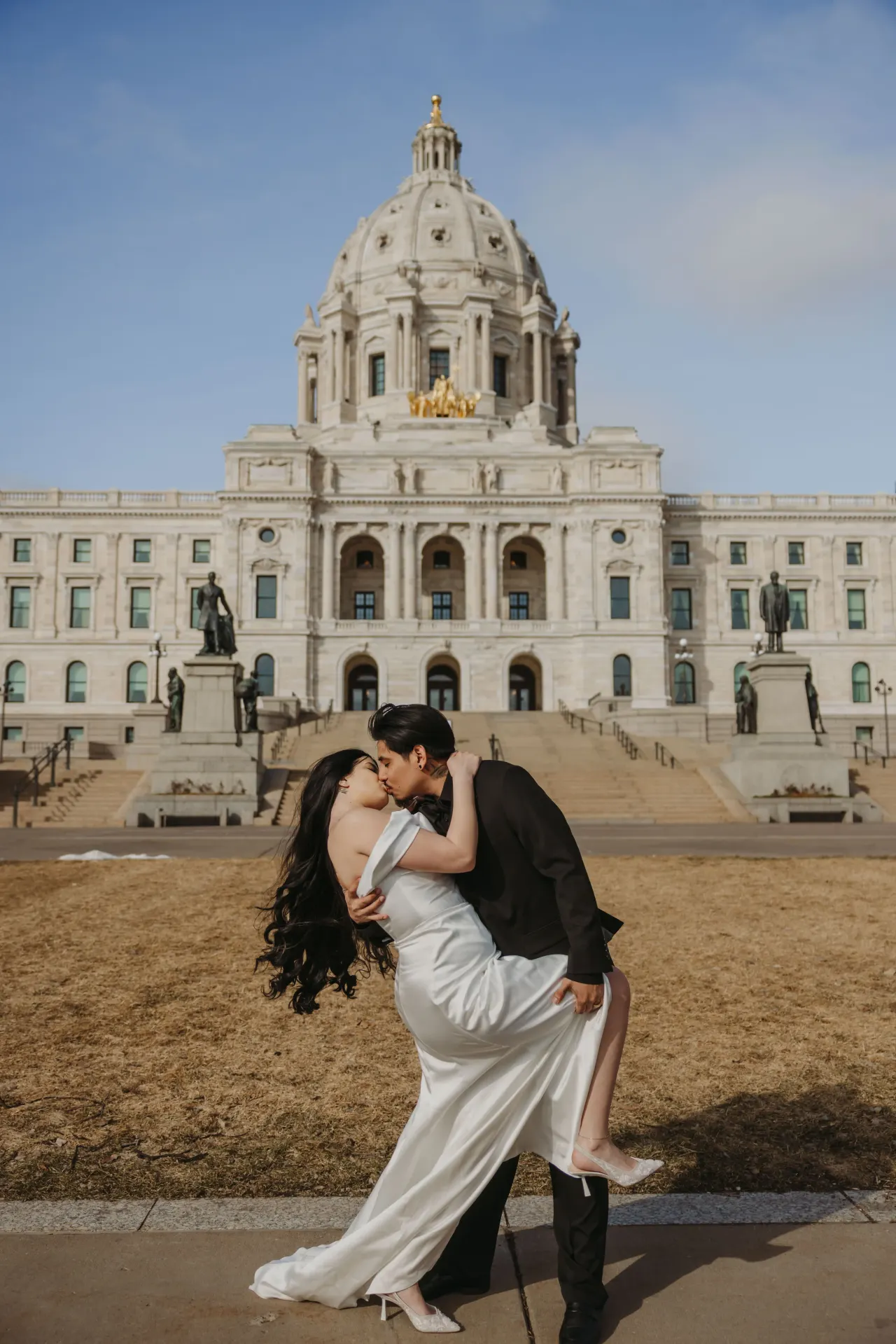 Who Can Legally Officiate a Wedding in Minnesota?